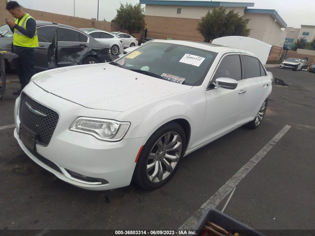 2C3CCAEG8HH645717 Chrysler 300 300c