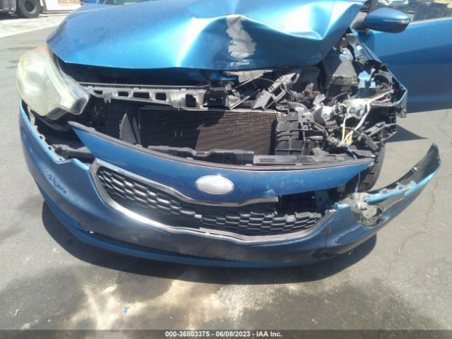 KNAFX4A89E5158538 KIA FORTE EX