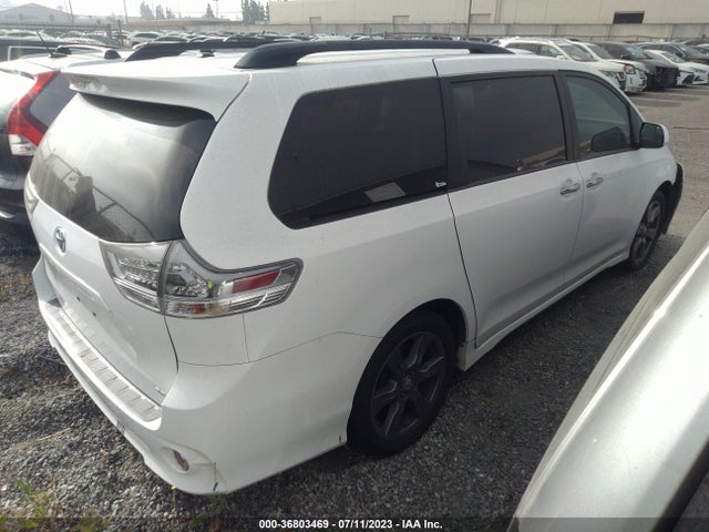 Toyota SIENNA SE 2017 5TDXZ3DC1HS868141 Image 5