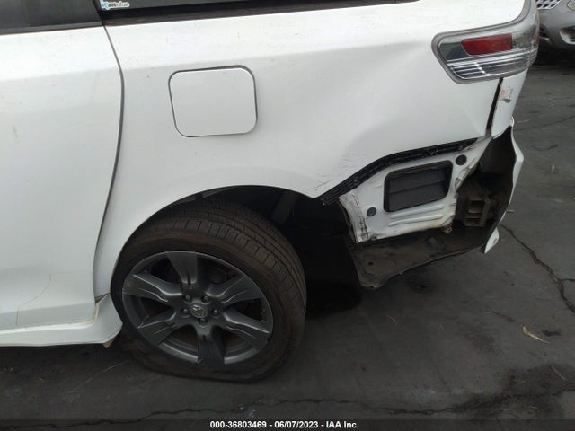 Toyota SIENNA SE 2017 5TDXZ3DC1HS868141 Image 7