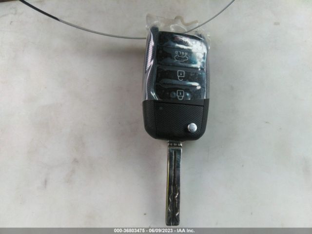 5XYKT3A63EG470237 KIA SORENTO LX