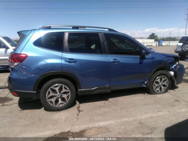 JF2SKAJC4LH608032 Subaru Forester Premium