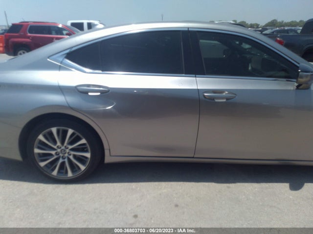 58ABZ1B1XKU032612 Lexus ES