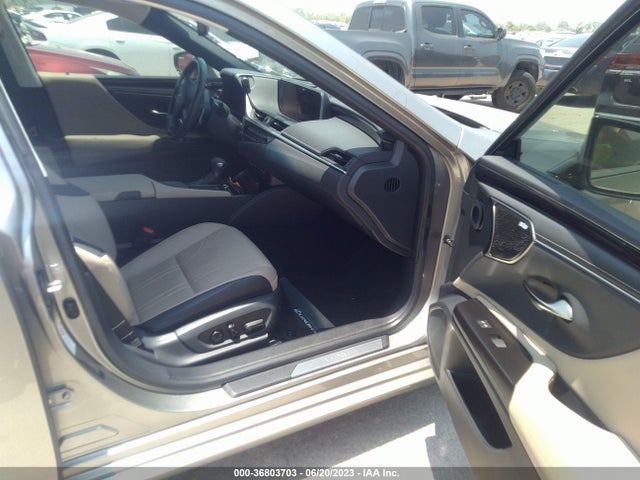 58ABZ1B1XKU032612 Lexus ES