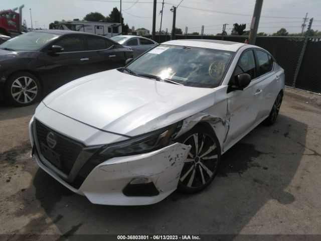 1N4AL4CV5LC188453 Nissan Altima 2.0 Sr
