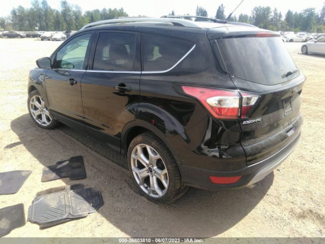 1FMCU9J9XHUC96180 Ford Escape Titanium