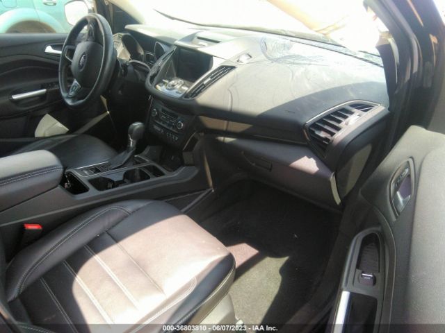 1FMCU9J9XHUC96180 Ford Escape Titanium