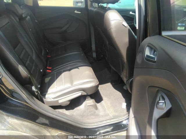 1FMCU9J9XHUC96180 Ford Escape Titanium