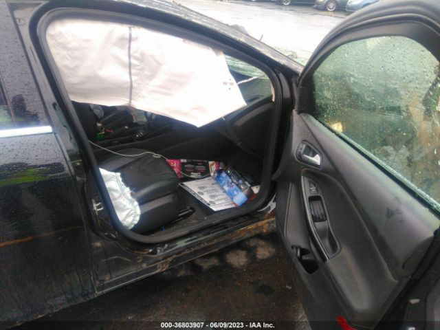 1FADP3N26JL261809 Ford Focus Titanium