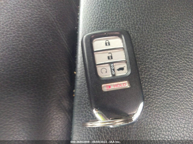 Honda Pilot Touring 2016 5FNYF6H94GB027396 Image 3