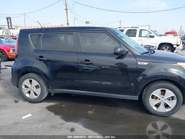KIA Soul 2016 KNDJN2A23G7389235 Image 12