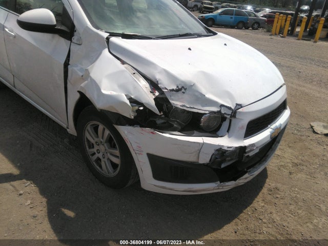 Chevrolet SONIC LT 2015 1G1JC5SH8F4107125 Image 7