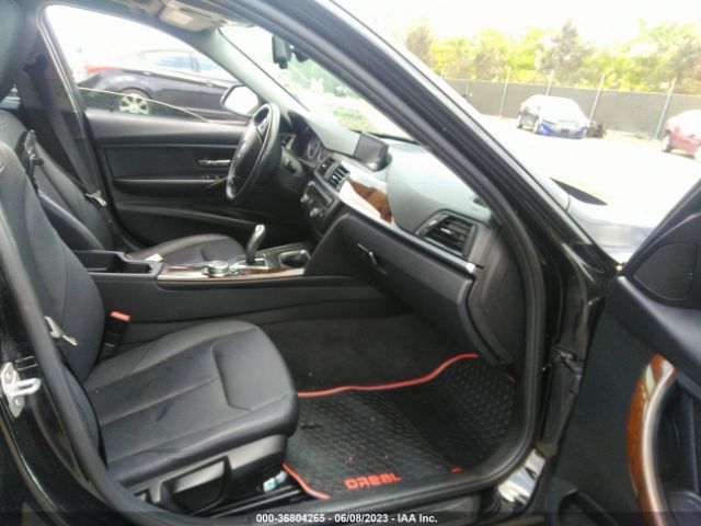 WBA3B1G50FNT06347 BMW 3 Series 320i
