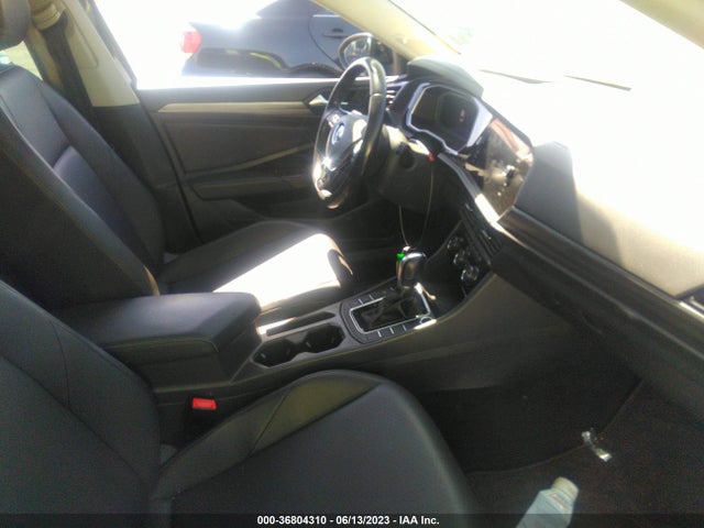 3VWE57BU1KM254569 Volkswagen JETTA SEL