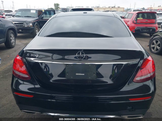 WDDZF4JB1HA045571 Mercedes-Benz E-class E 300