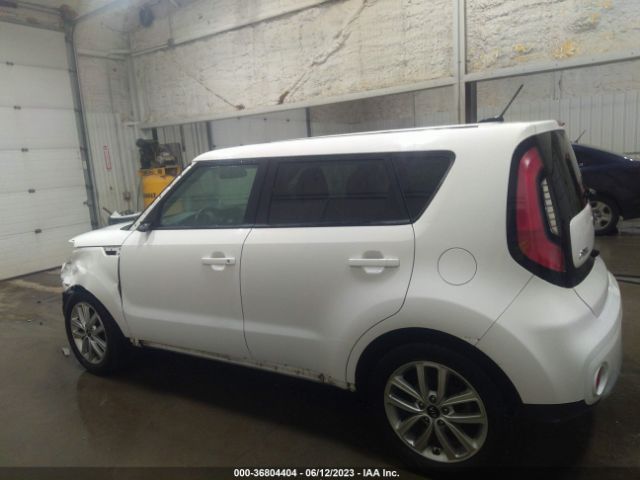 KNDJP3A56J7899807 KIA SOUL +
