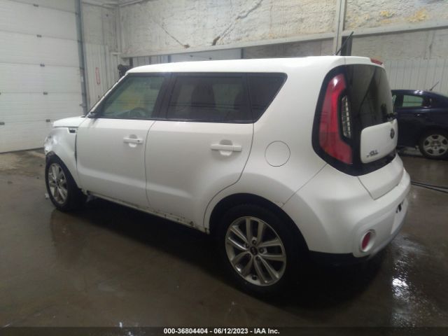 KNDJP3A56J7899807 KIA SOUL +