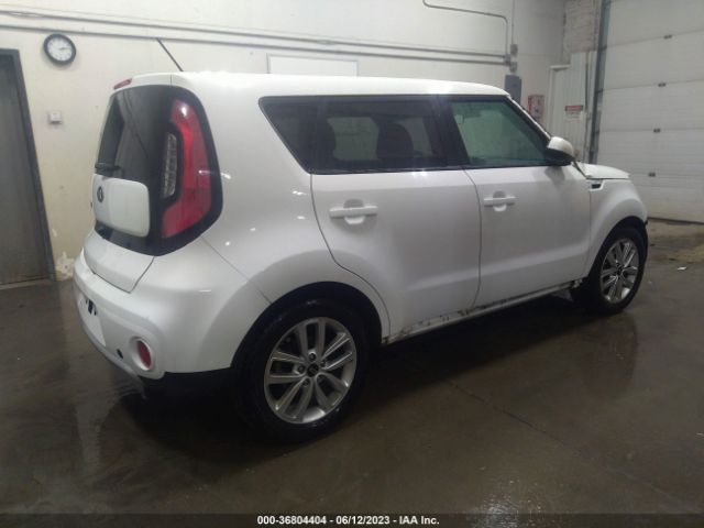 KNDJP3A56J7899807 KIA SOUL +