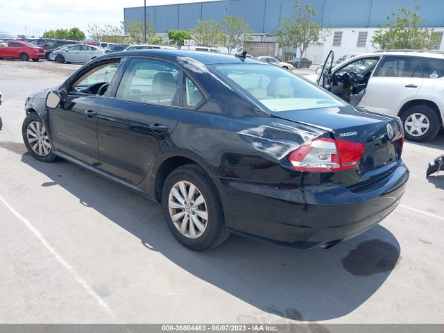 1VWAT7A37EC095446 Volkswagen Passat Wolfsburg Ed