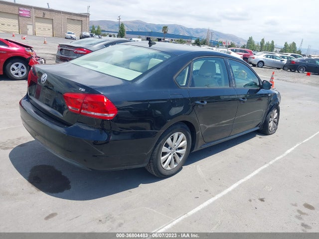1VWAT7A37EC095446 Volkswagen Passat Wolfsburg Ed