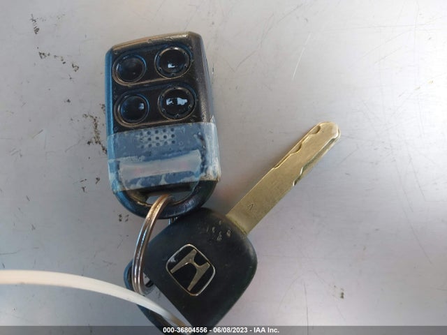 2006 HONDA ODYSSEY EX-L VIN: 5FNRL38726B068473