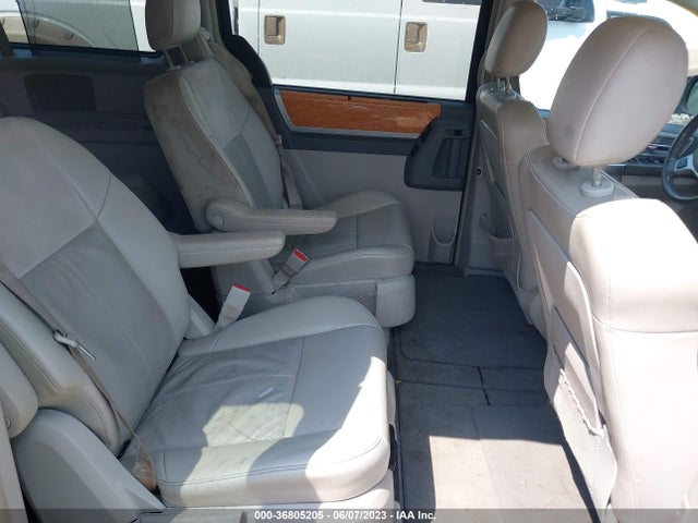 2008 CHRYSLER TOWN & COUNTRY LIMITED VIN: 2A8HR64X88R690156