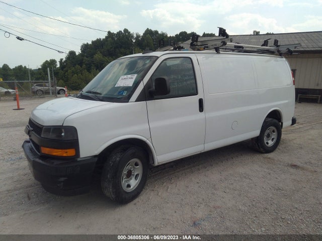 Chevrolet EXPRESS CARGO VAN 2020 1GCWGAFP1L1168714 Image 2