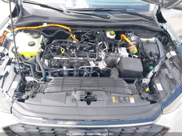 1FMCU0JZXPUA39093 Ford Escape Platinum