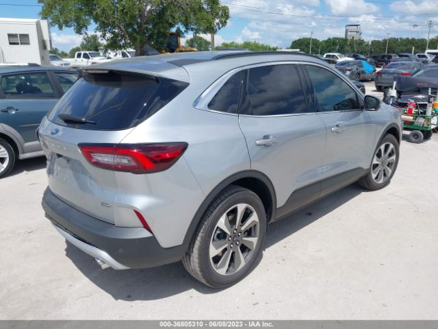 1FMCU0JZXPUA39093 Ford Escape Platinum