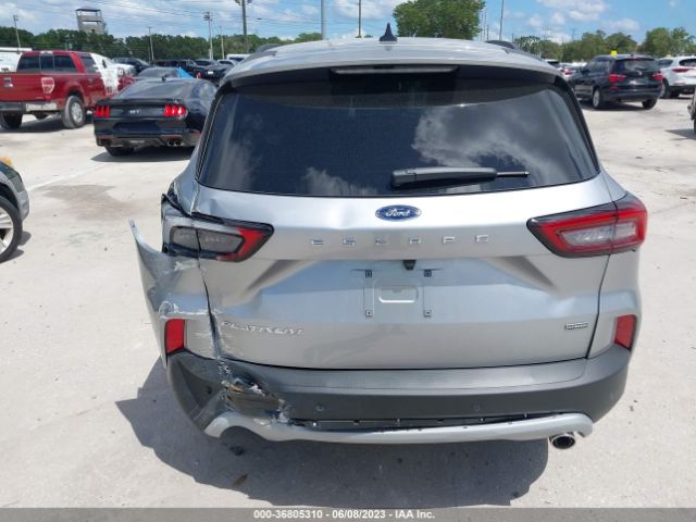 1FMCU0JZXPUA39093 Ford Escape Platinum