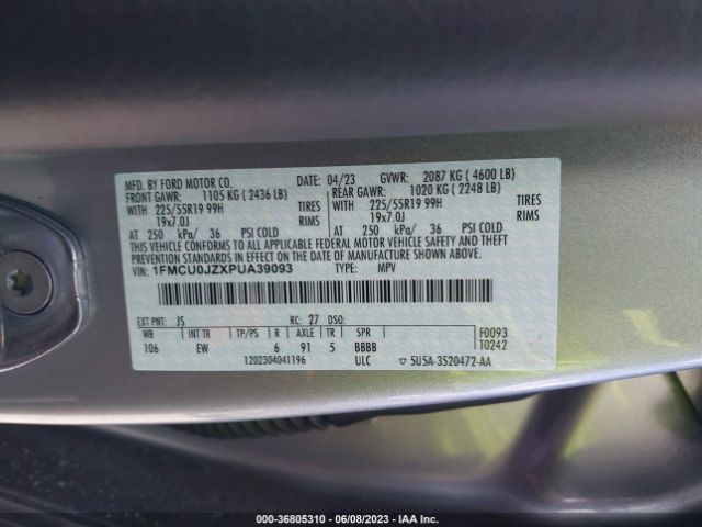 1FMCU0JZXPUA39093 Ford Escape Platinum