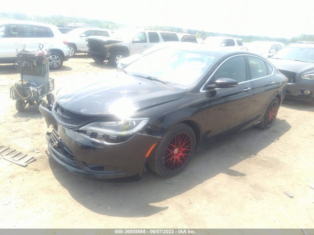Chrysler 200 C 2015 1C3CCCCG2FN694074 Image 2