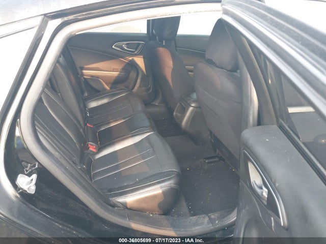 Chrysler 200 Limited Platinum 2017 1C3CCCAB0HN509417 Image 8