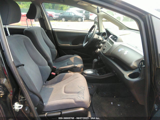 2013 HONDA FIT VIN: JHMGE8H39DC039766