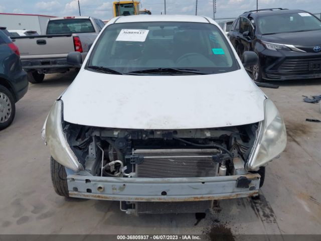 3N1CN7AP1EL825318 Nissan VERSA