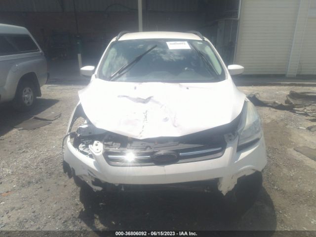 1FMCU0GX3EUA69068 Ford ESCAPE SE
