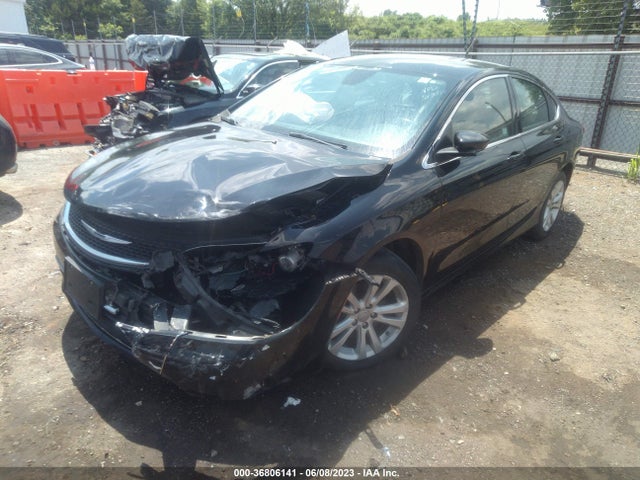 Chrysler 200 Limited 2015 1C3CCCAB6FN723762 Image 2