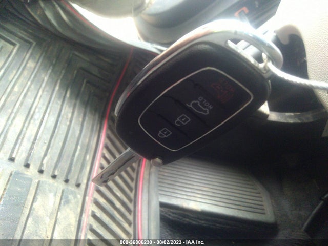 Hyundai TUCSON SE 2017 KM8J3CA43HU479545 Image 3