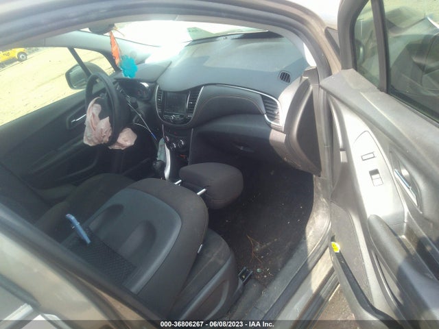 Chevrolet TRAX LS 2021 KL7CJNSBXMB354282 Image 5