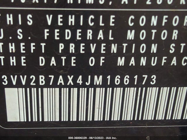 3VV2B7AX4JM166173 Volkswagen TIGUAN SE