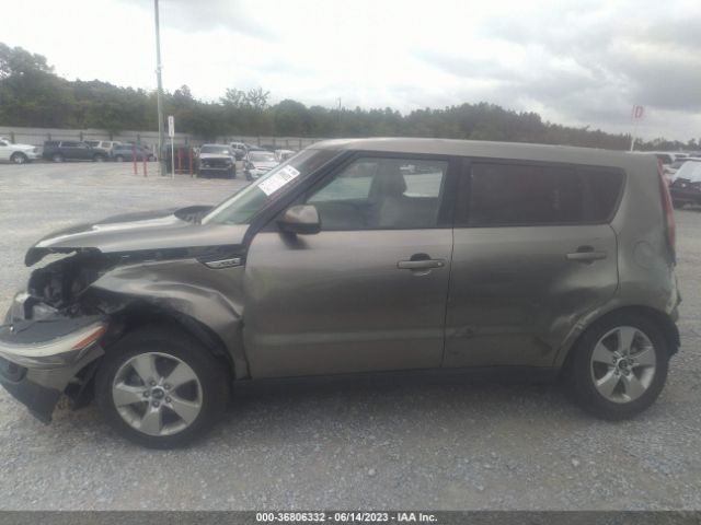 KNDJN2A29K7680654 KIA Soul Base