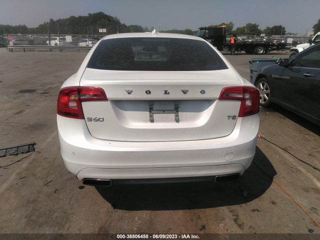 2015 VOLVO S60 T5 DRIVE-E PREMIER VIN: YV140MFB8F1308922