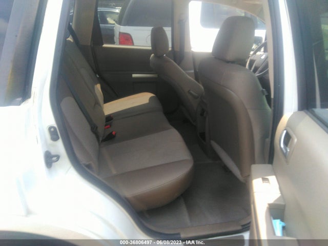 2011 MITSUBISHI ENDEAVOR LS VIN: 4A4JM2AS2BE035545