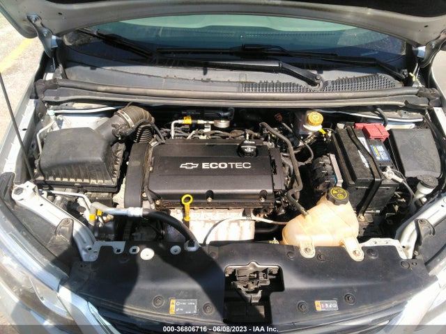 Chevrolet SONIC LS 2018 1G1JB5SH3J4104497 Image 10