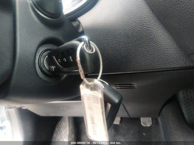 5YFB4MDE3PP024626 Toyota COROLLA LE
