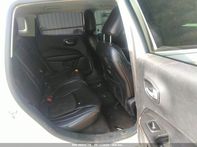 3C4NJCBB9JT123903 Jeep Compass Latitude