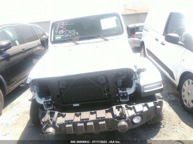 1C4HJXEN4LW245737 Jeep Wrangler Unlimited Sahara Altitude