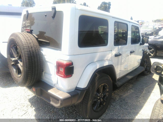 1C4HJXEN4LW245737 Jeep Wrangler Unlimited Sahara Altitude