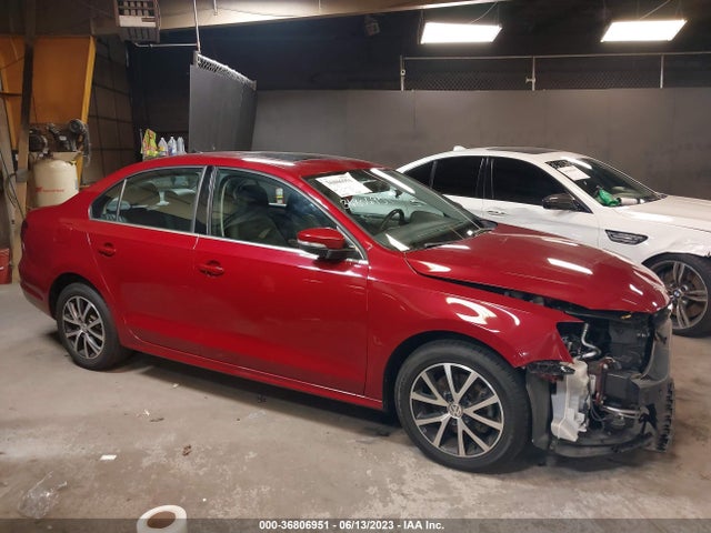 3VWDB7AJ8HM403189 Volkswagen Jetta 1.4t Se