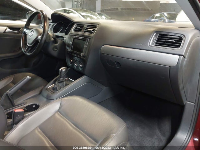 3VWDB7AJ8HM403189 Volkswagen Jetta 1.4t Se